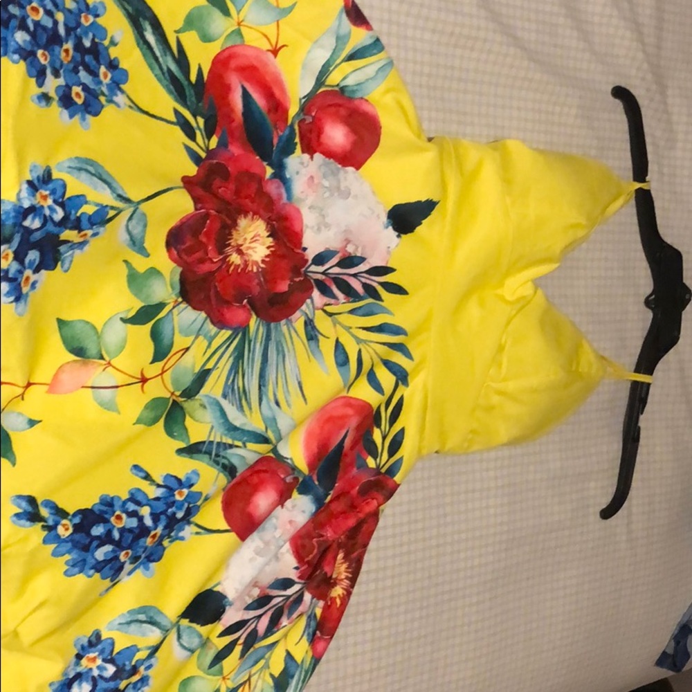 Yellow  dress
